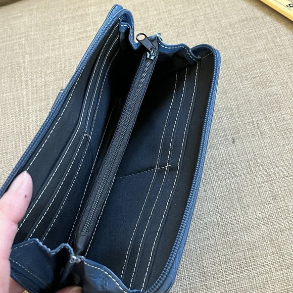 TIGNANELLO Womens Blue Leather Zip Around Wallet Clutch Card Slots Key Ring - Picture 9 of 13